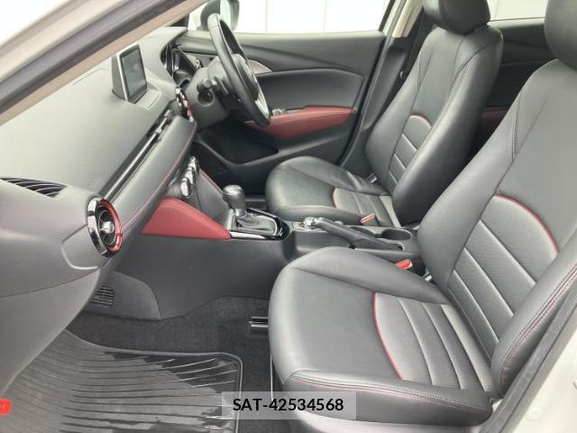Mazda CX-3 2015-07 8373949-5