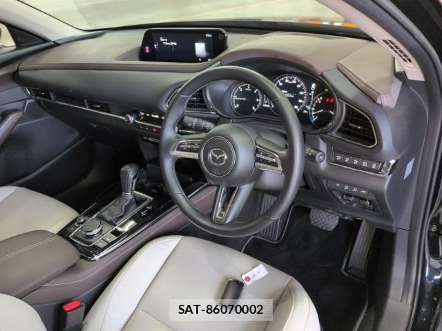 Mazda CX-30 2022-07 8372873-2