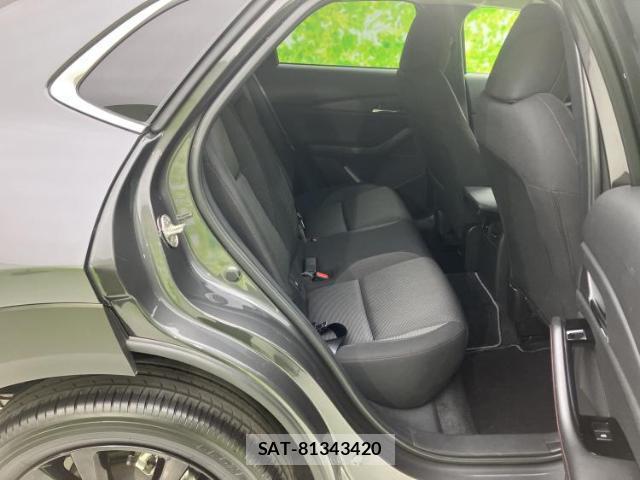 Mazda CX-30 2023-05 8374100-4