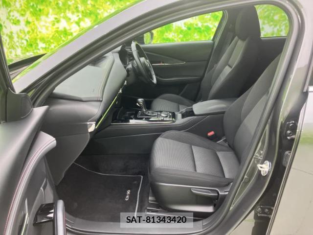 Mazda CX-30 2023-05 8374100-5