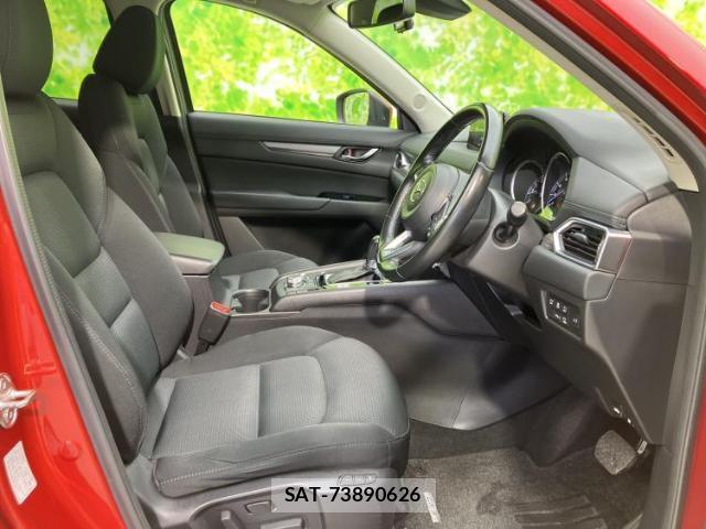 Mazda CX-5 2018-11 8373035-3