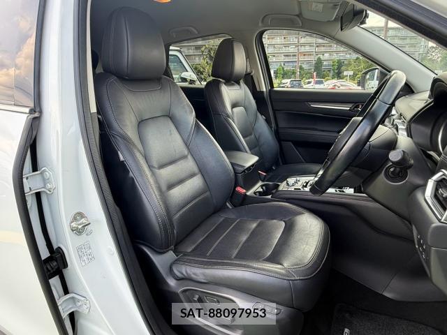 Mazda CX-5 2018-07 8373684-5