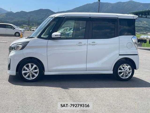 Nissan DAYZ ROOX 2017-03 8372642-16