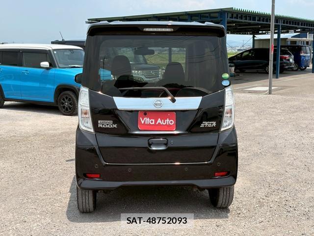 Nissan DAYZ ROOX 2019-06 8372647-12