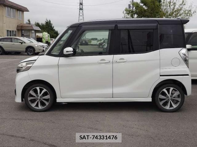 Nissan DAYZ ROOX 2016-10 8372783-15
