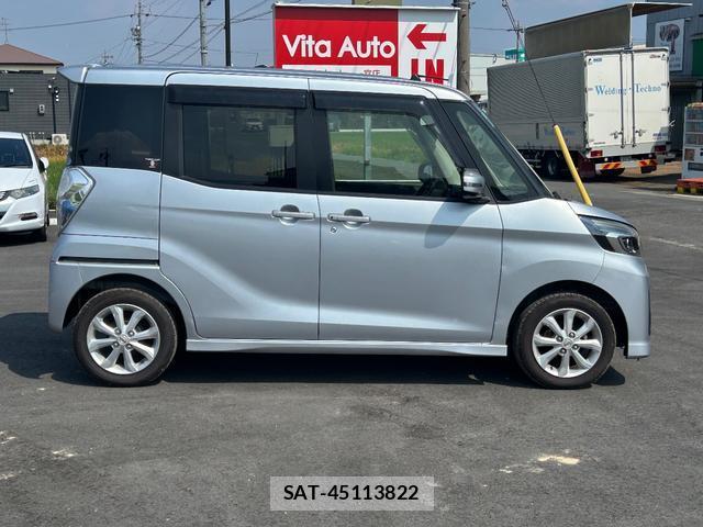 Nissan DAYZ ROOX 2017-01 8373798-2