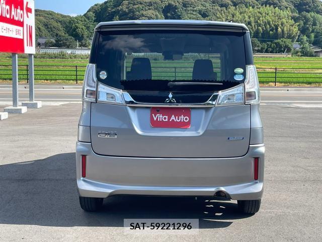 Mitsubishi DELICA 2017-11 8372644-10
