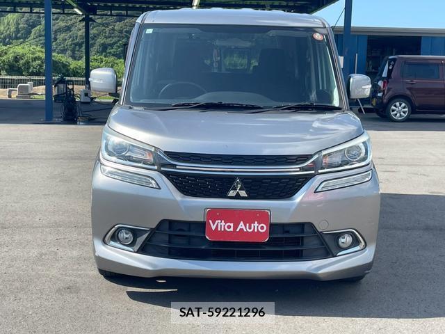 Mitsubishi DELICA 2017-11 8372644-16