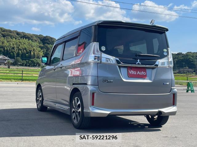 Mitsubishi DELICA 2017-11 8372644-4