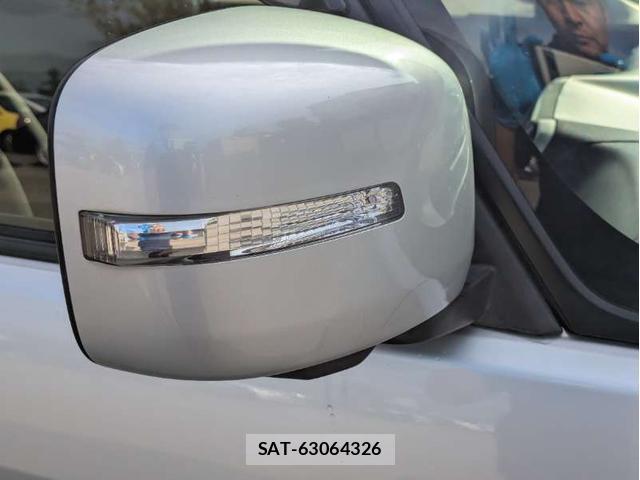 Mitsubishi DELICA 2016-06 8372798-14