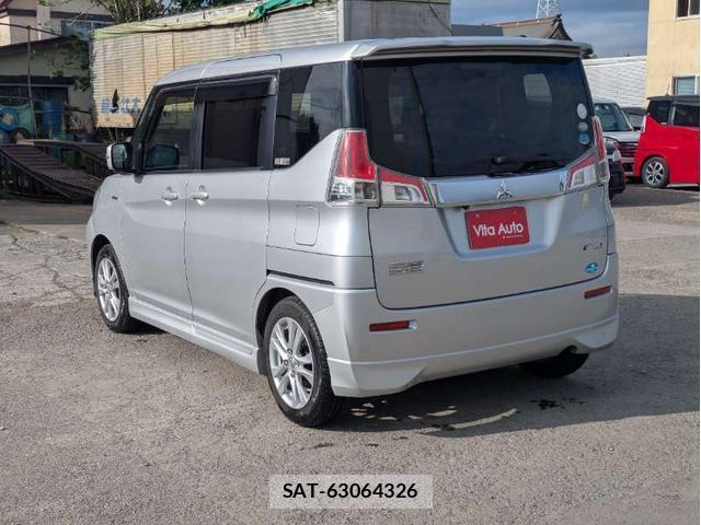Mitsubishi DELICA 2016-06 8372798-4