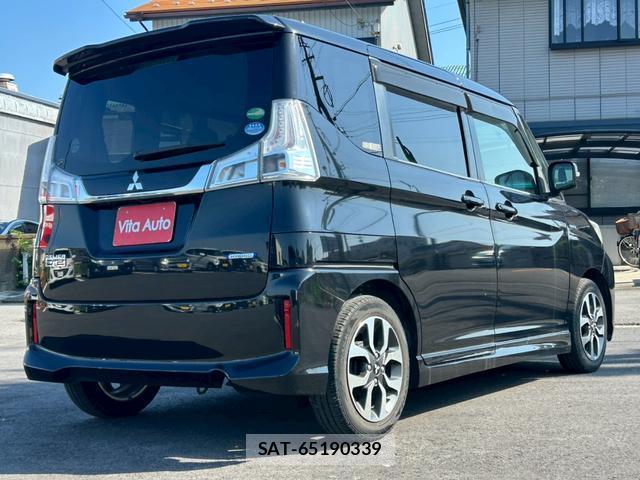Mitsubishi DELICA 2015-12 8373776-12