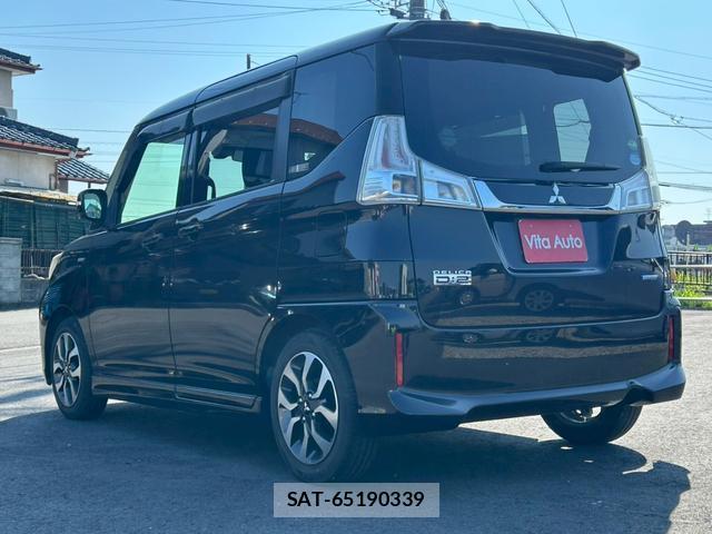 Mitsubishi DELICA 2015-12 8373776-3
