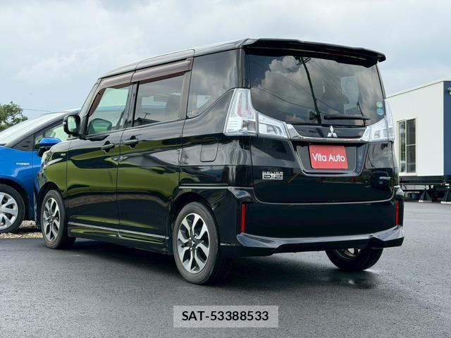 Mitsubishi DELICA 2018-03 8373792-17