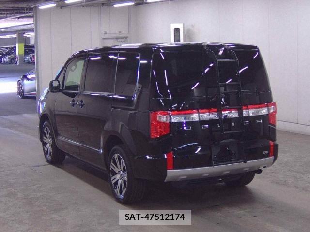 Mitsubishi DELICA 2021-08 8372509-3