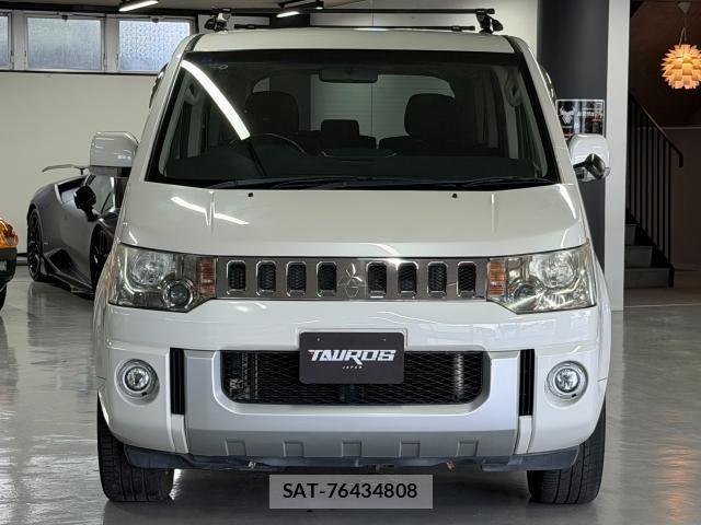Mitsubishi DELICA 2013-07 8372703-9