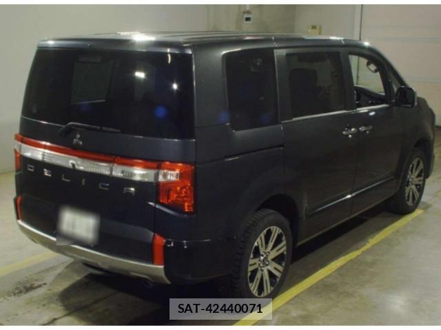 Mitsubishi DELICA 2024-10 8372842-1