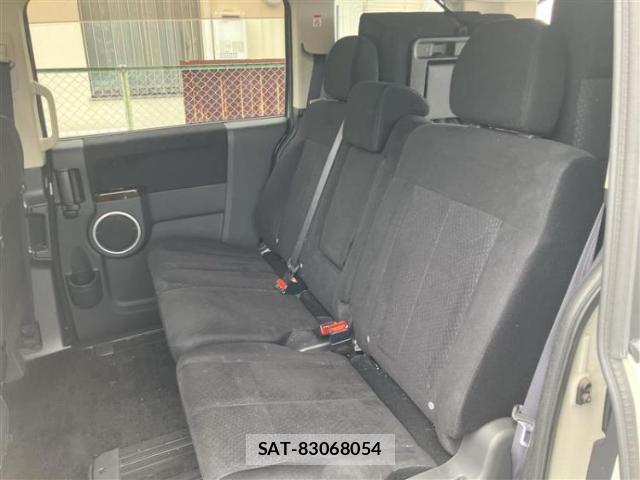 Mitsubishi DELICA 2016-02 8374090-5