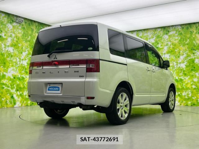 Mitsubishi DELICA 2017-06 8374133-2