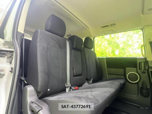 Mitsubishi DELICA 2017-06 8374133-4