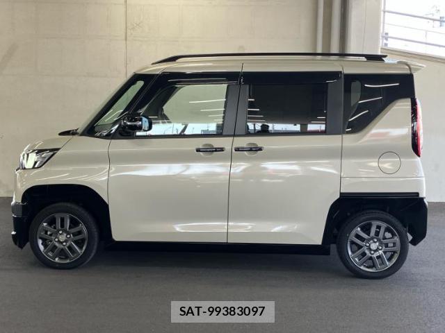 Mitsubishi DELICA MINI 2024-12 8372594-1