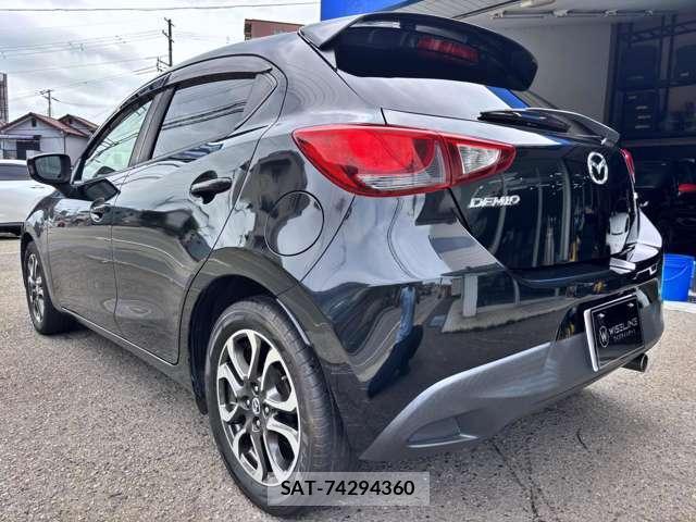 Mazda DEMIO 2015-07 8373233-19