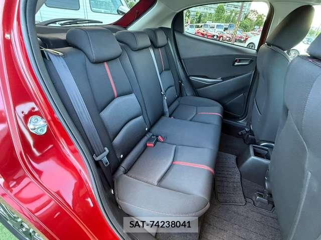 Mazda DEMIO 2015-08 8373681-6