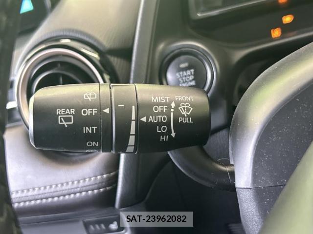 Mazda DEMIO 2018-03 8373745-15