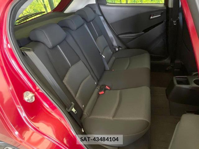 Mazda DEMIO 2017-08 8373922-8