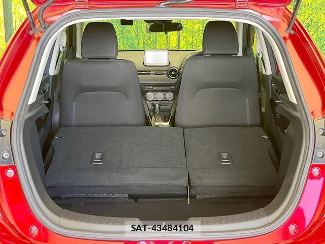 Mazda DEMIO 2017-08 8373922-9
