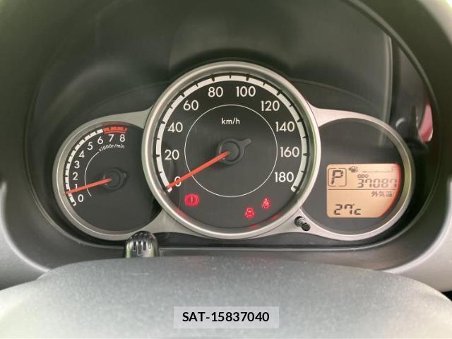 Mazda DEMIO 2014-03 8374083-11