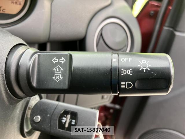 Mazda DEMIO 2014-03 8374083-13