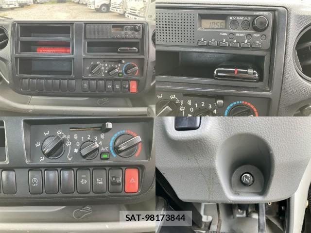 Hino DUTRO 2014-09 8373902-11