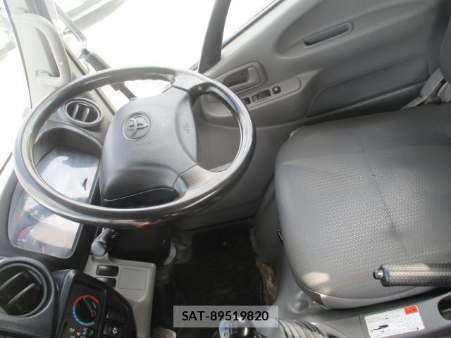 Toyota DYNA TRUCK 2013-06 8372974-8