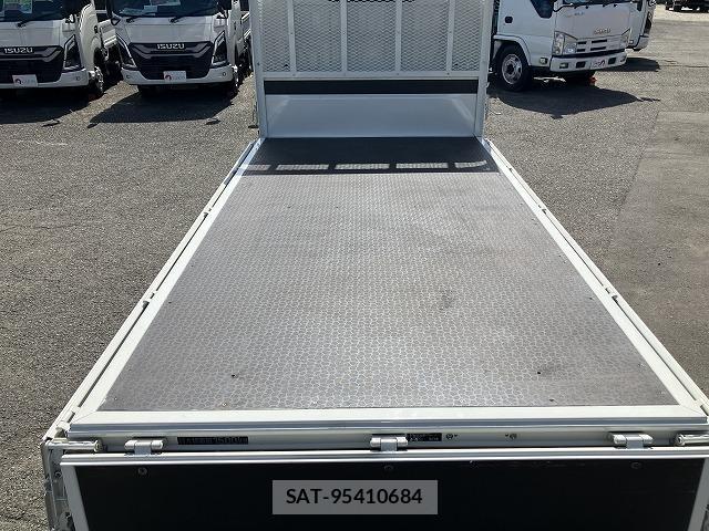 Toyota DYNA TRUCK 2025-04 8373904-7