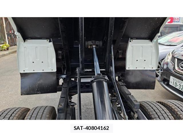 Isuzu ELF TRUCK 2019-07 8373147-14