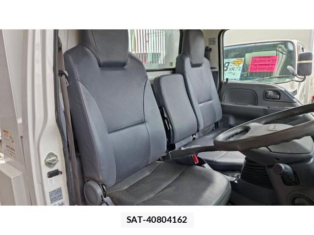 Isuzu ELF TRUCK 2019-07 8373147-5