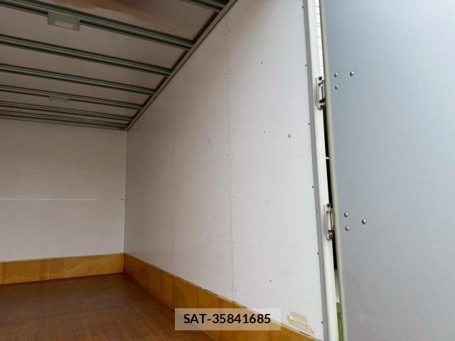 Isuzu ELF TRUCK 2019-03 8373975-14