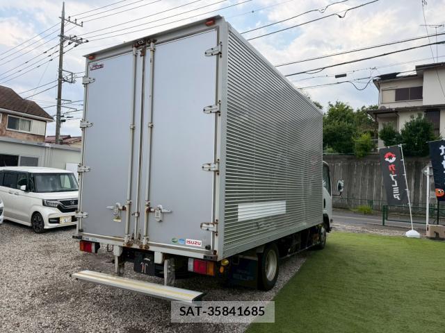 Isuzu ELF TRUCK 2019-03 8373975-2
