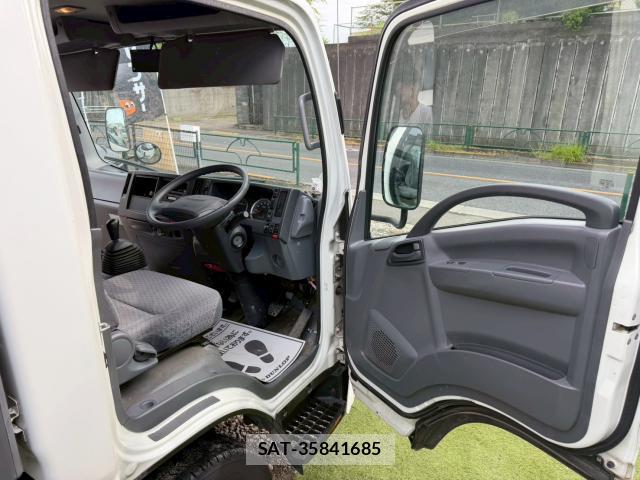 Isuzu ELF TRUCK 2019-03 8373975-4