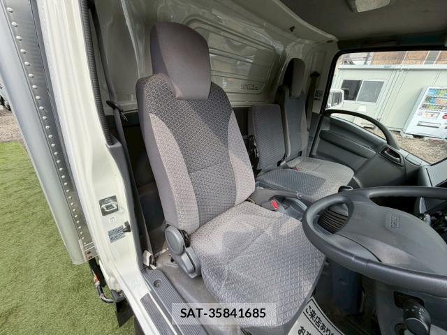 Isuzu ELF TRUCK 2019-03 8373975-5