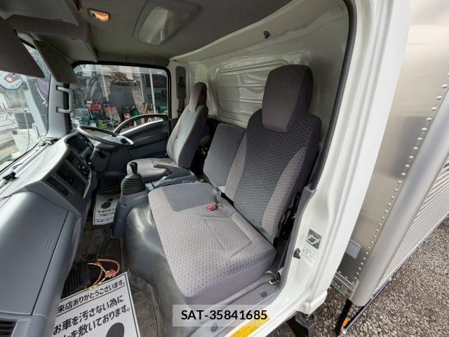 Isuzu ELF TRUCK 2019-03 8373975-7