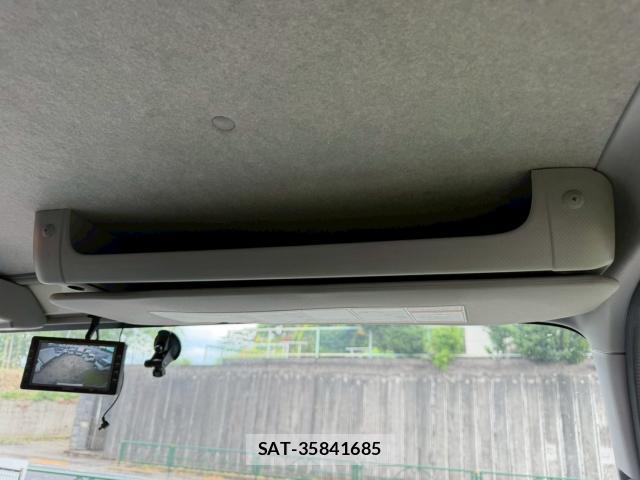 Isuzu ELF TRUCK 2019-03 8373975-9