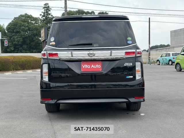 Nissan ELGRAND 2013-02 8372774-10