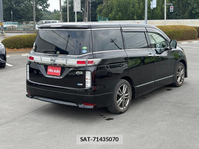 Nissan ELGRAND 2013-02 8372774-13