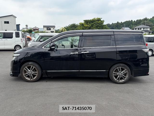 Nissan ELGRAND 2013-02 8372774-2