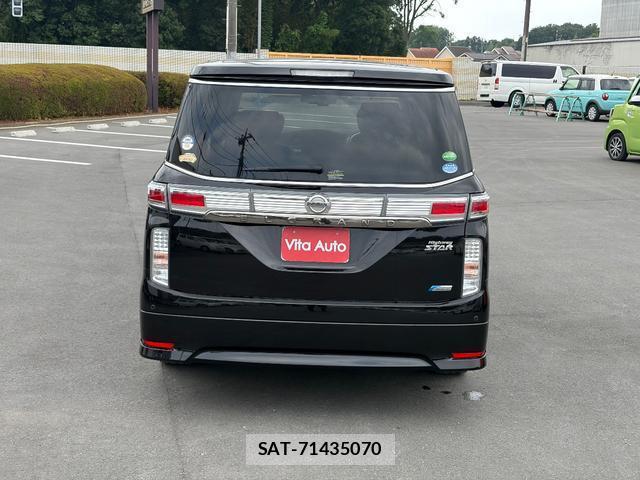 Nissan ELGRAND 2013-02 8372774-3