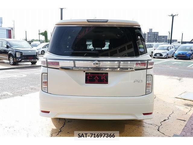 Nissan ELGRAND 2018-02 8373816-1