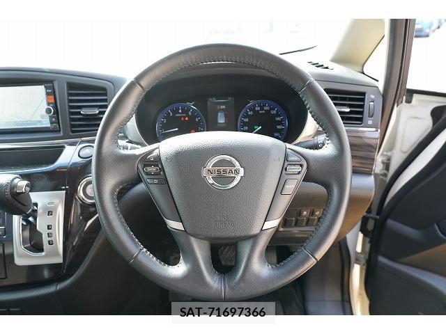 Nissan ELGRAND 2018-02 8373816-3