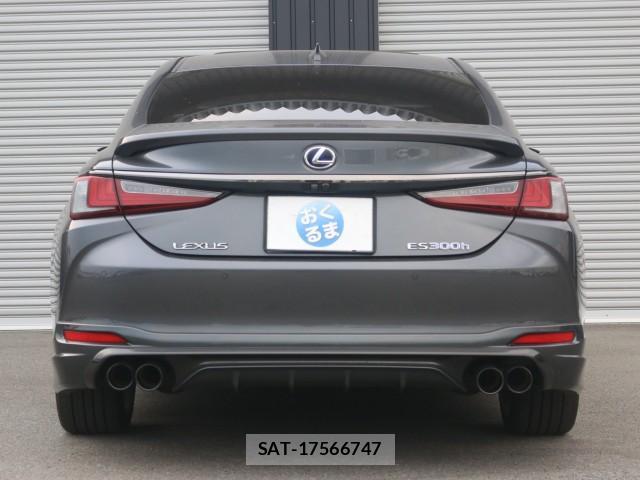 Lexus ES 2022-06 8373169-1